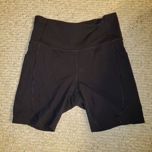 Tek shape short